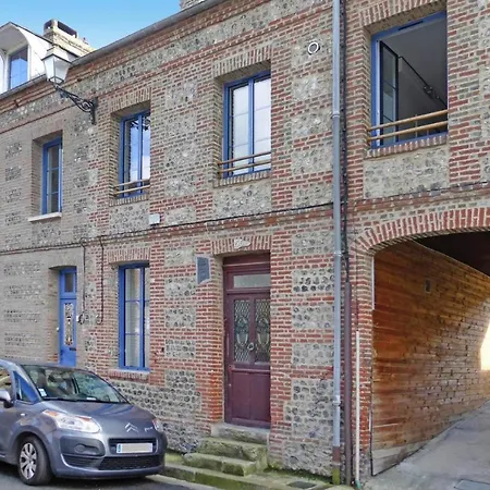 Terraced House, St Valery-En-Caux 펜션 *